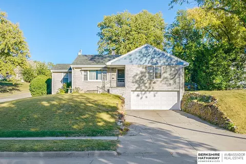 2405 S 46th Ave, Omaha, NE 68106