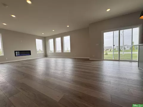 17609 Willit St, Bennington, NE 68007 photo 10