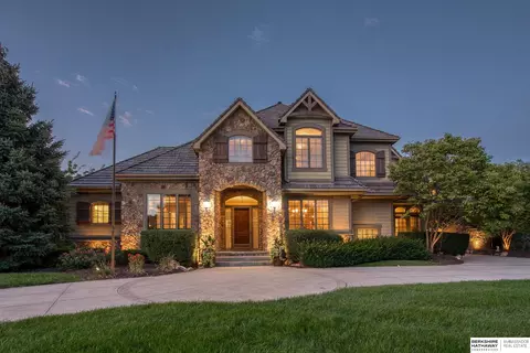 1207 N 143rd St, Omaha, NE 68154