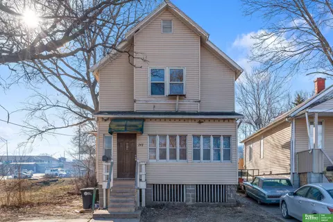 2411 Pacific St, Omaha, NE 68105