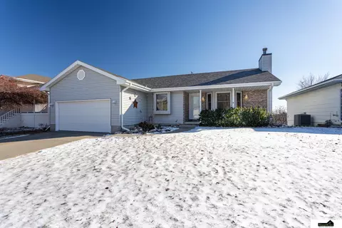 235 W Jennifer Dr, Lincoln, NE 68521