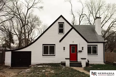 1711 Franklin St, Bellevue, NE 68005