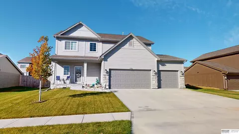 11744 S 113th St, Papillion, NE 68046