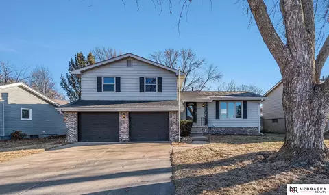 2525 S 138th St, Omaha, NE 68144
