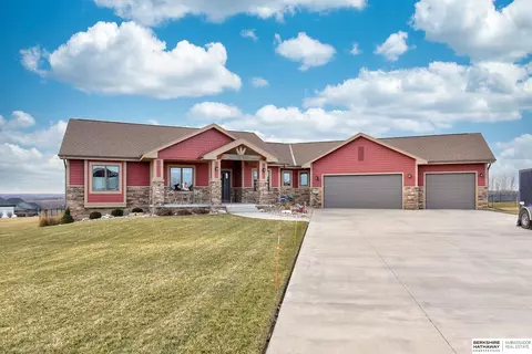 52400 229th St, Glenwood, IA 51534