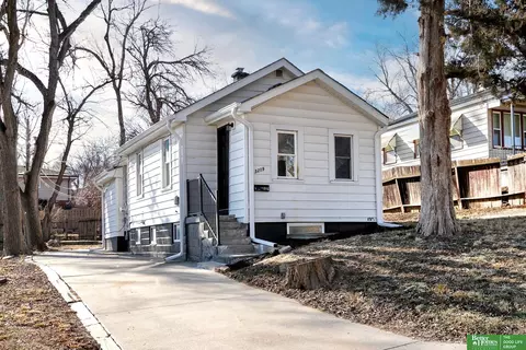 3219 Polk St, Omaha, NE 68107