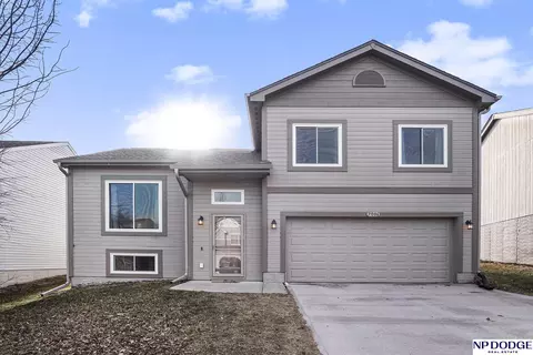 7006 N 90 St, Omaha, NE 68122