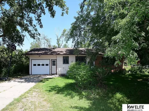 209 Miles Ave, Lewiston, NE 68380