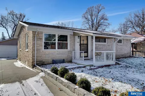 3927 W St, Lincoln, NE 68503