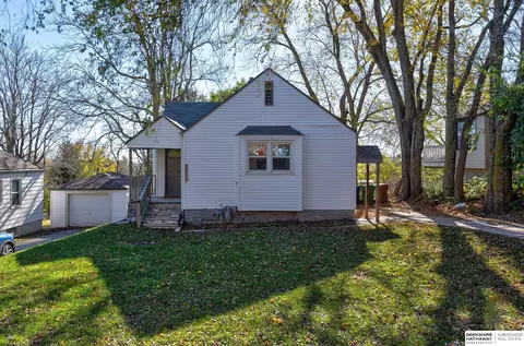 303 W 19th Ave, Bellevue, NE 68005