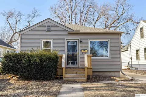 1675 N Logan St, Fremont, NE 68025