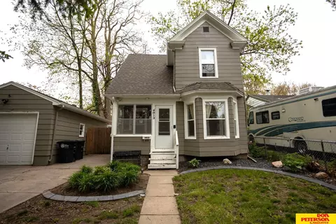 4913 Gretchen Ave, Omaha, NE 68104