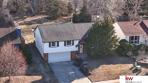 2623 N 112 St, Omaha, NE 68164