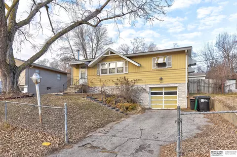 6812 Kansas Ave, Omaha, NE 68104
