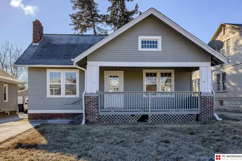 2861 Ida St, Omaha, NE 68112