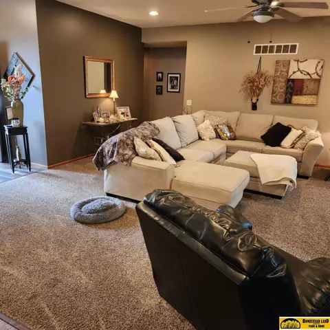 Living - 501 Madison St, Pickrell, NE 68422 photo 2 of 4