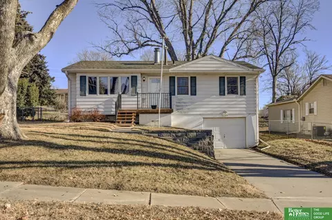 12309 Seldin Dr, Omaha, NE 68144