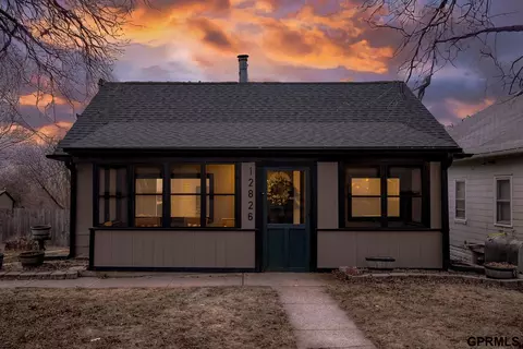 12826 S 9 St, Bellevue, NE 68123