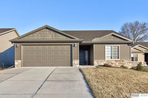 2758 N 202nd Ave, Elkhorn, NE 68022
