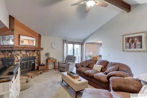 2647 N 131st Cir, Omaha, NE 68164