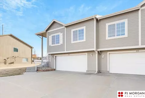 5133 S 195th Cir, Omaha, NE 68135