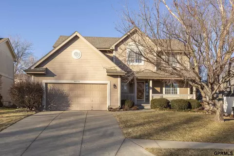 16372 Monroe St, Omaha, NE 68135