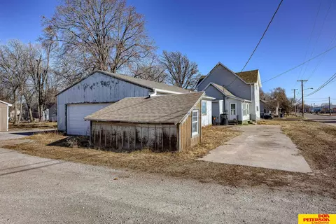 99 S Irving St, Fremont, NE 68025