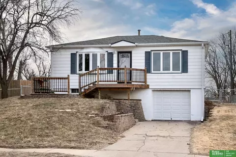 2105 Lillian St, Bellevue, NE 68147
