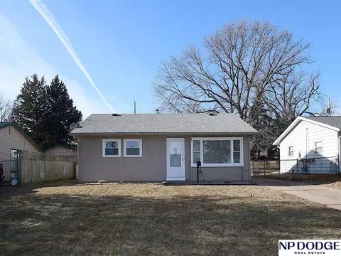 3026 S 38 St, Omaha, NE 68105