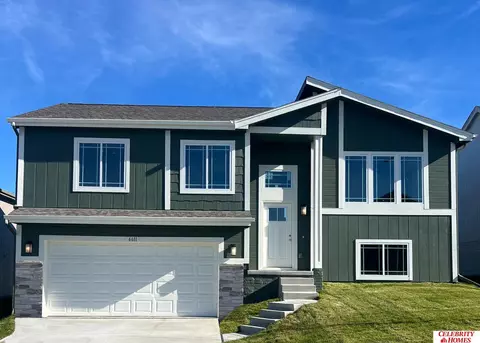 11101 Craig St, Omaha, NE 68142