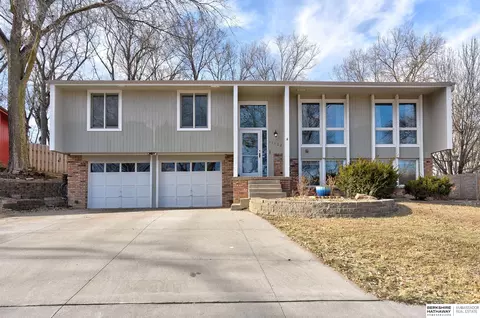 11722 Fisher House Rd, Bellevue, NE 68123