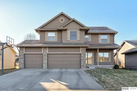 19753 William St, Omaha, NE 68130