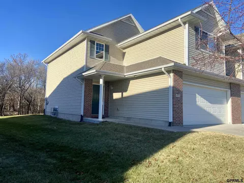 1772 N 177th Plz, Omaha, NE 68118