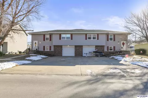 1327 Park St, Blair, NE 68008