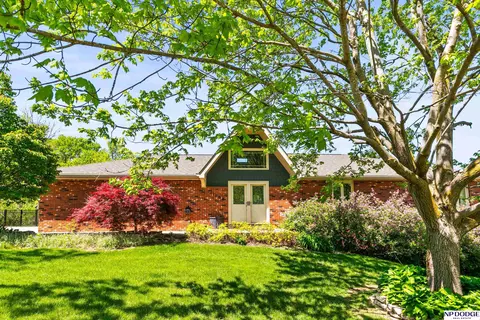 11108 N 62 St, Omaha, NE 68152