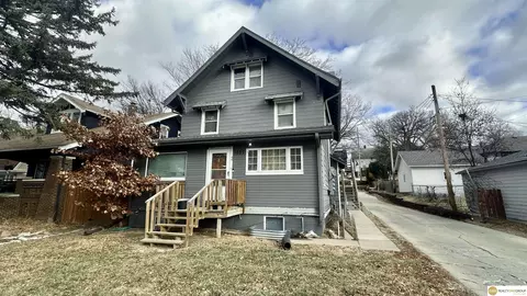 1037 S 33 St #123, Omaha, NE 68105