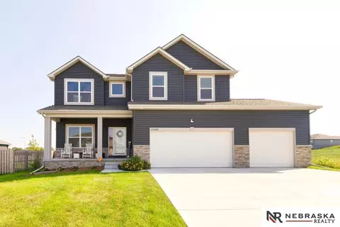 20861 Ventana Cir, Gretna, NE 68028