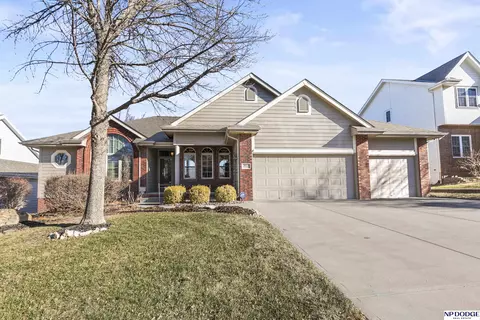 3913 S 181st St, Omaha, NE 68130