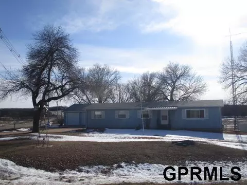 131 Beech St, Reynolds, NE 68429