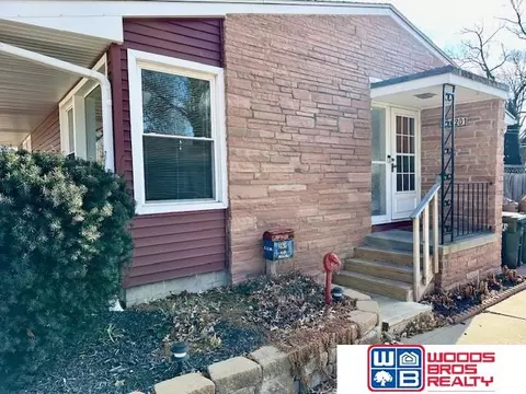 4201 A St, Lincoln, NE 68510