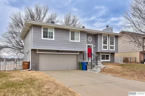 9802 S 10th St, Bellevue, NE 68123