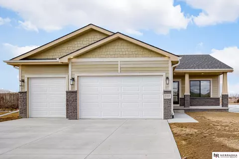 11310 N 173 St, Bennington, NE 68007