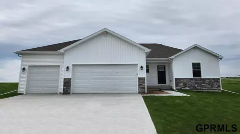 12321 S 204th Ave, Gretna, NE 68028