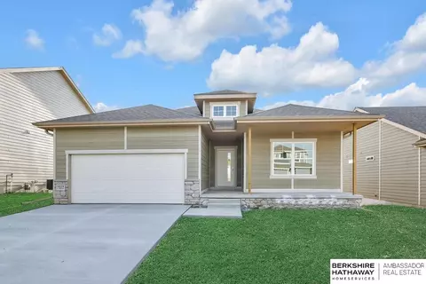 9514 S 180 Ave, Omaha, NE 68136