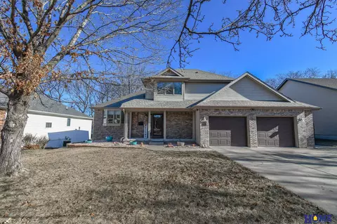 2430 N 78th St, Lincoln, NE 68507