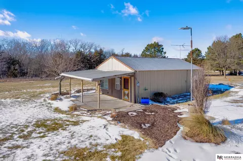 Exterior - 9801 Roca Rd, Roca, NE 68430 photo 3 of 3