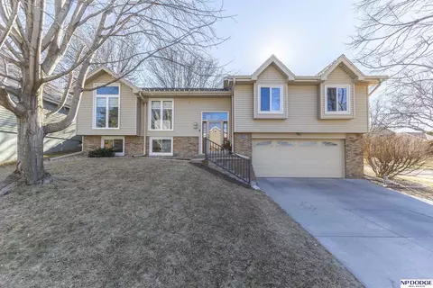 15529 Hamilton St, Omaha, NE 68154