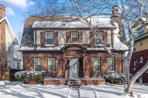 111 S 51st St, Omaha, NE 68132