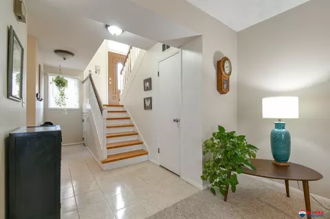 1412 Janice Ct, Lincoln, NE 68506