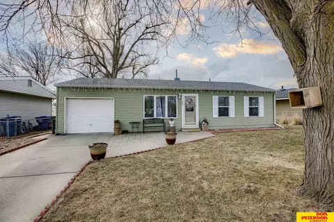 147 North Dr, Fremont, NE 68025